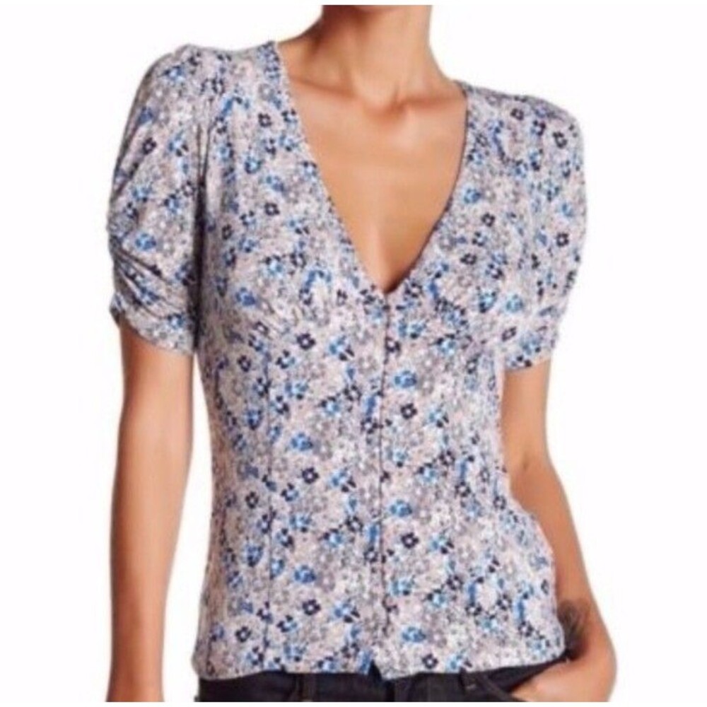 Free People Short Sleeve Top Blue Floral Hollywood Printed V-Neck Size XS Boho